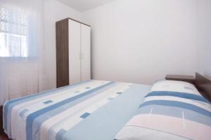 Stunning Home in Vodice With Wifi and 2 Bedrooms, Водице