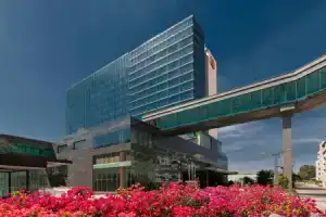 Sheraton Grand Bangalore Hotel at Brigade Gateway, Бангалор