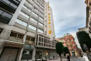 Hotel «Gaudi», Реус