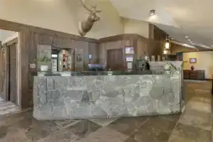 Отель «Best Western Plus-Tahoe», Траки