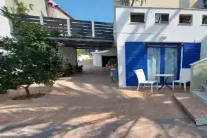 Omega Rooms Anaxos, Анаксос