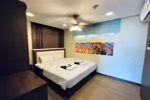 Sea & Sky One Bedroom Condominium, Ката