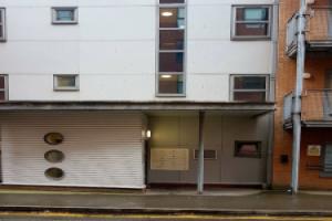Bright, Spacious 2BR Ancoats Apt for 4 W/balcony, Манчестер