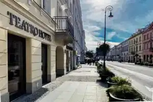 Teatro Hotel, Варшава