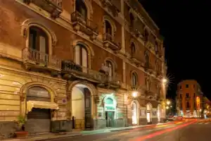 The Yard Hostel, Катания