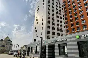 Dohodom (Доходом) на улице Лётчика Ульянина, Москва