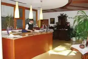 Hotel Steidlerhof, Больцано