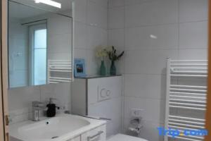 Casa Schilling: 2.5 Rooms in St. Gallen, Modern, Quiet and Close to the Center, Санкт-Галлен