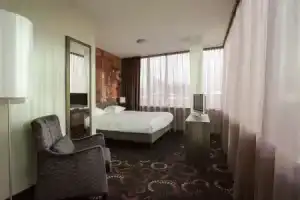Crown Hotel Eindhoven Centre, Эйндховен