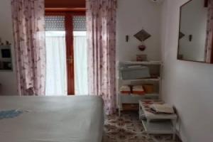 Anna's Stones House, Тропея