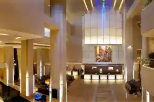 Отель «The LaLiT New Delhi», Дели