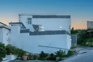 Rentado Vacation Rental Management, Ретимно