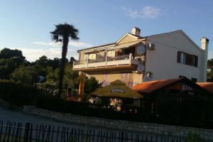 Apartments and Rooms Pende, Раб