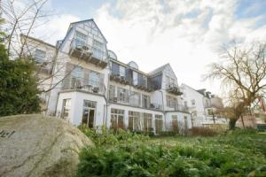 Aparthotel Villa am Konzertgarten, Кюлунгсборн