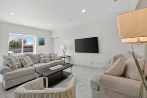 Panama City 3br Canalfront Retreat 3 Bedroom Duplex, Панама-Сити