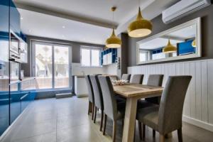 Elegant 4-bedroom Sliema Town House with Jacuzzi, Сент-Джулианс