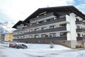 Cozy Apartment near Ski Area in Maria Alm, Мариа-Альм