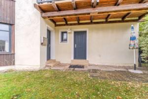 Apartment in Warmensteinach with Private Terrace and Garden, Варменштайнах