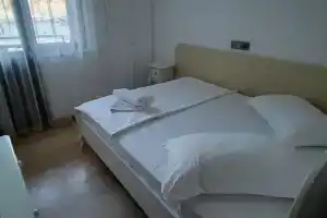 Mıstık Otel, Чешме