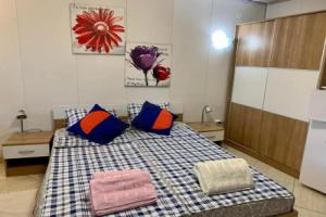 KIM studio apartman, Betina