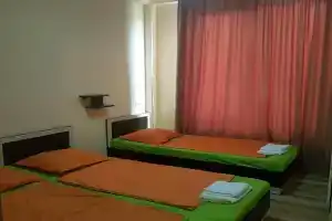 Отель «Номакс», Уреки