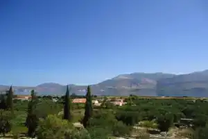 Villa Reverenza, Ликсури