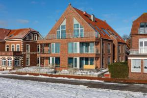 meer.suite.juist 6, Юист