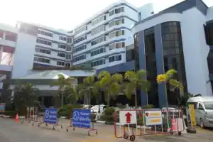 Chon Inter Hotel, Чонбури