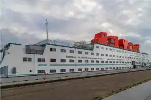Отель «Botel», Амстердам