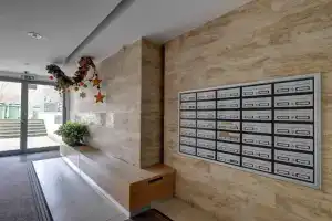 Madarhegy Apartment with garden Buda side, Будаёрш
