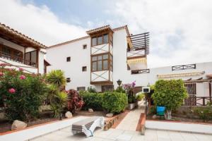 2 Bedroom apartment for 4 people in Tenerife, Адехе