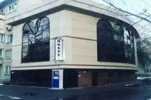 West Point Premium Hostel, Алматы