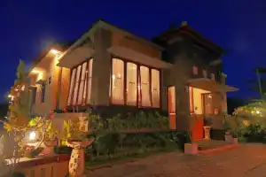 Hotel «Puri Nusa Indah», Денпасар
