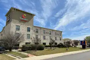 Comfort Suites San Antonio Near Seaworld, Сан-Антонио