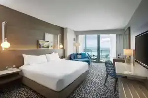 The Diplomat Beach Resort Hollywood, Curio Collection by Hilton, Голливуд