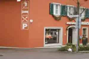 Отель «Zum Hirsch Gasthof», Швебиш-Халль
