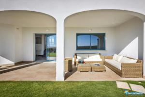 Elegant and modern Villa with pool Sea view-VILLA CON PISCINA VISTA MARE, Calasetta