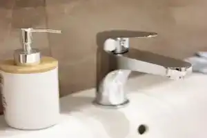 Банерджи апартментс на улице Муравская 44 корпус 2, Путилково