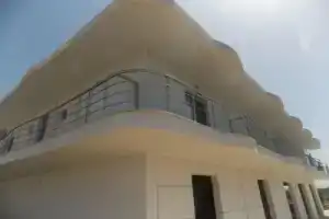 Hotel «Irini», Саранда