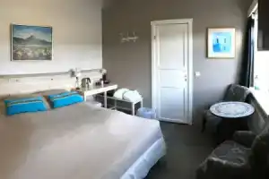 Гостевой дом «Hraunsnef Country», Рейкхольт