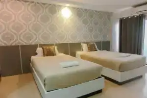 The Premium Residence, Ройет