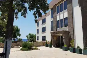 Troas Beach Hotel, Бозджаада