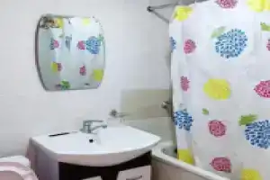 Teryan 98a, Гюмри