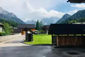 Vall’s apartment- by ski slopes, Краньска Гора
