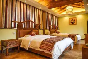 Отель «Yonsamity Chain Inn Yunqing Branch», Лицзян