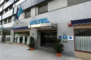 Hotel «Alda Estación Oviedo», Овьедо