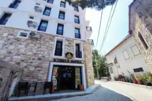 Foça Kybele Pension, Фоча