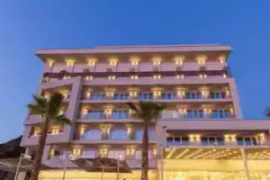 Amr Hotel, Дуррес