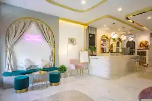 Isara Boutique Hotel And Cafe, Пхукет Таун