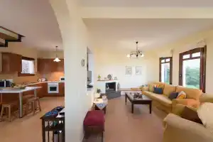 Odysseus Villa in Plaka, Алмирида